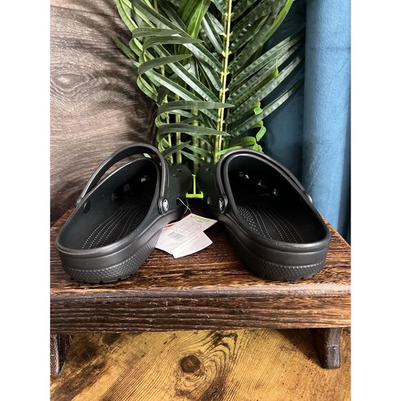 Crocs Classic Clogs 10001-001 in Black. Unisex Men Size 9, Women Size 11. NWT! - Picture 9 of 12